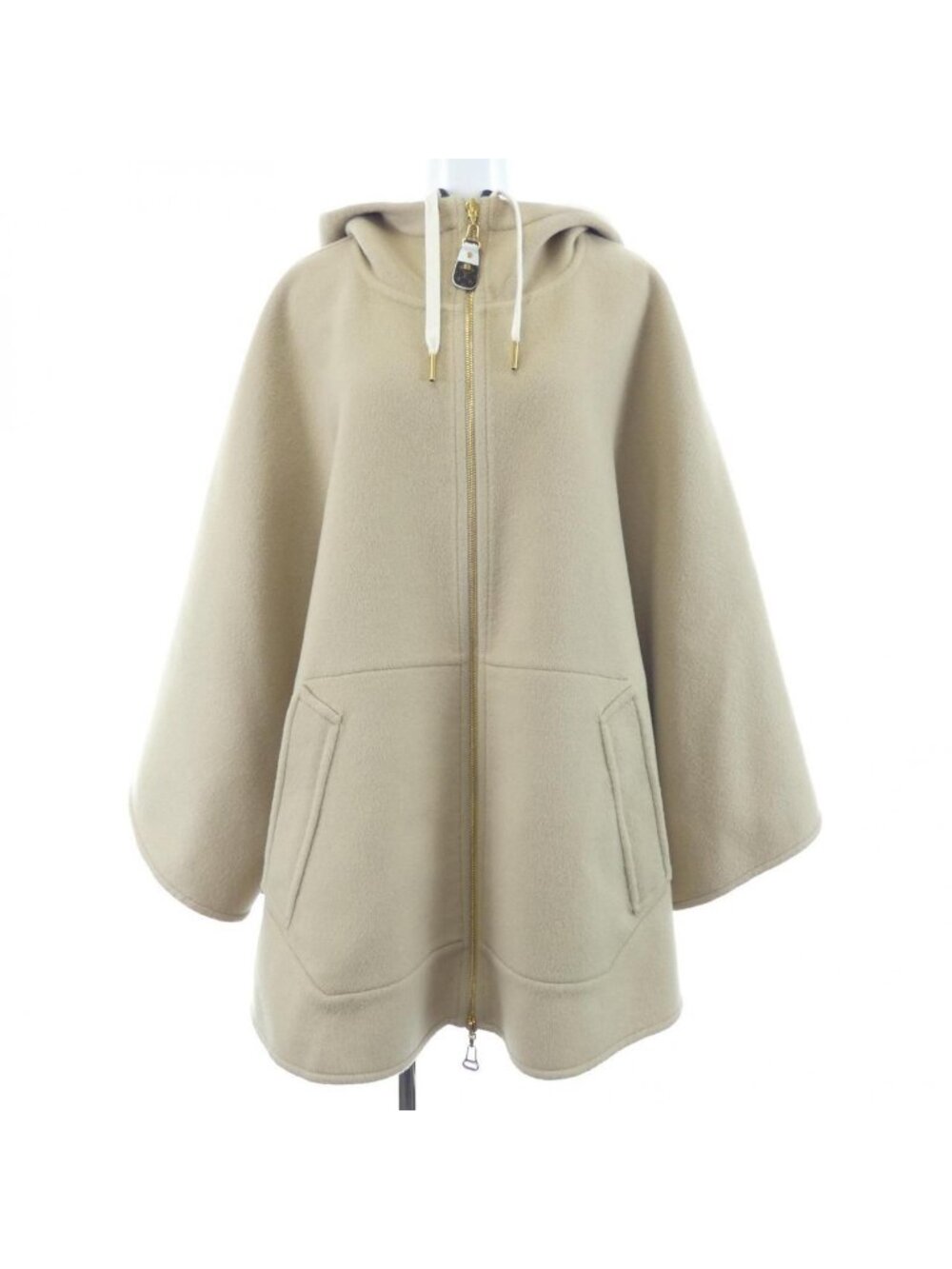 Louis Vuitton Cape Beige
